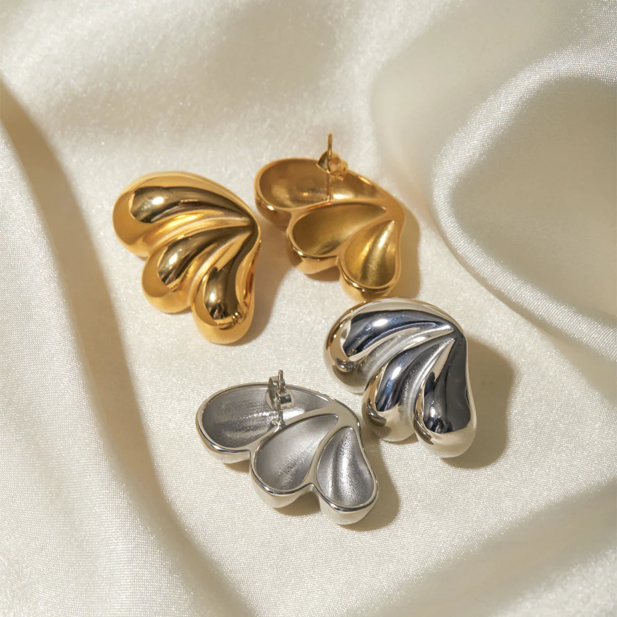 TESSIA GOLD BUTTERFLY EARRINGS