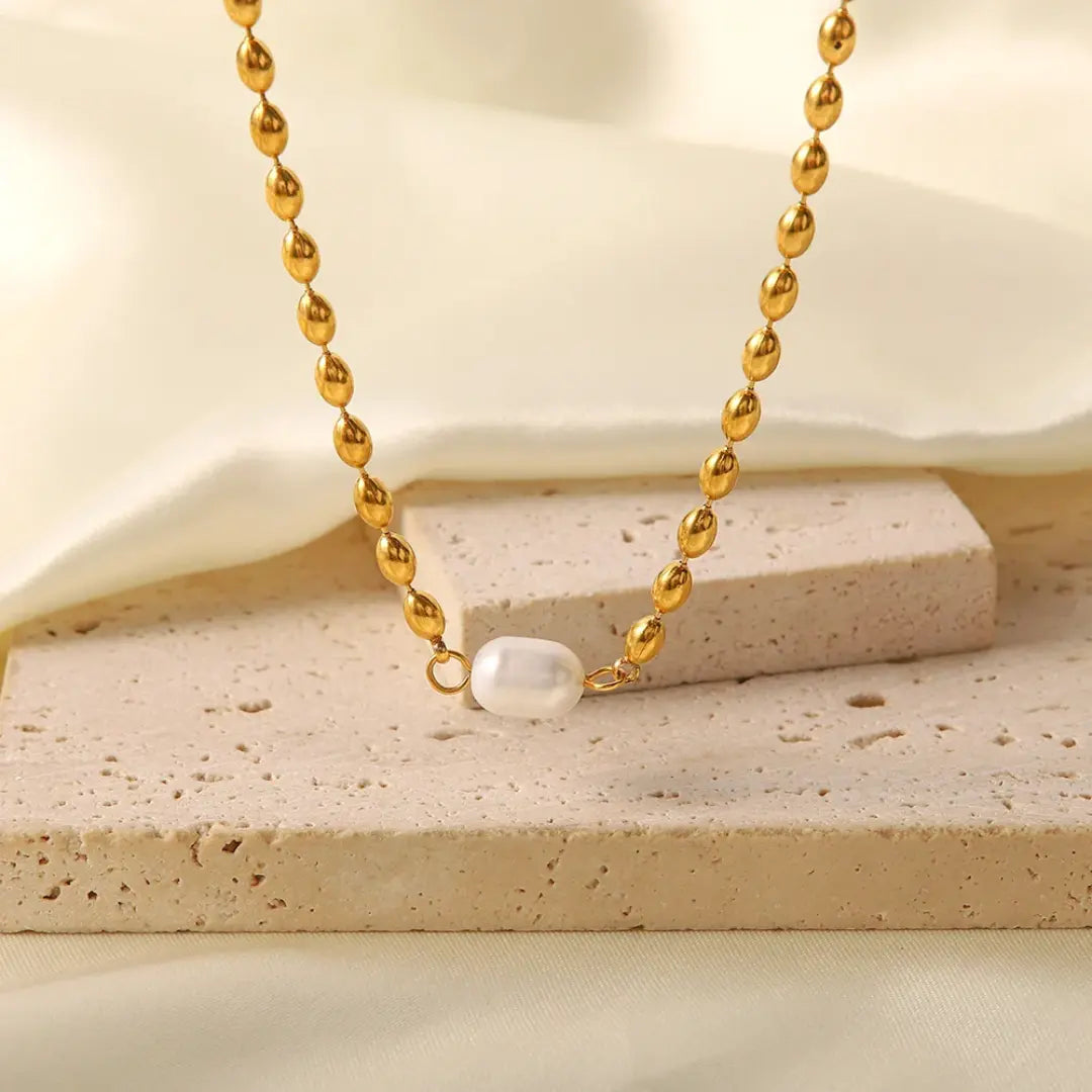 Anima Freshwater Pearl Necklace Olyssia