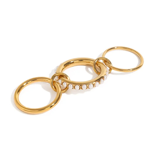 CALYSSA FRESHWATER PEARL RING Olyssia