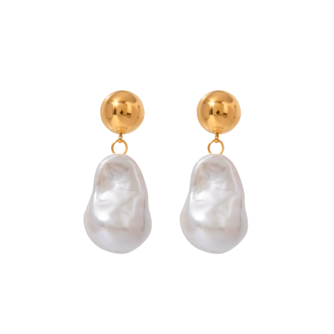 KIANNA FRESHWATER PEARL EARRINGS