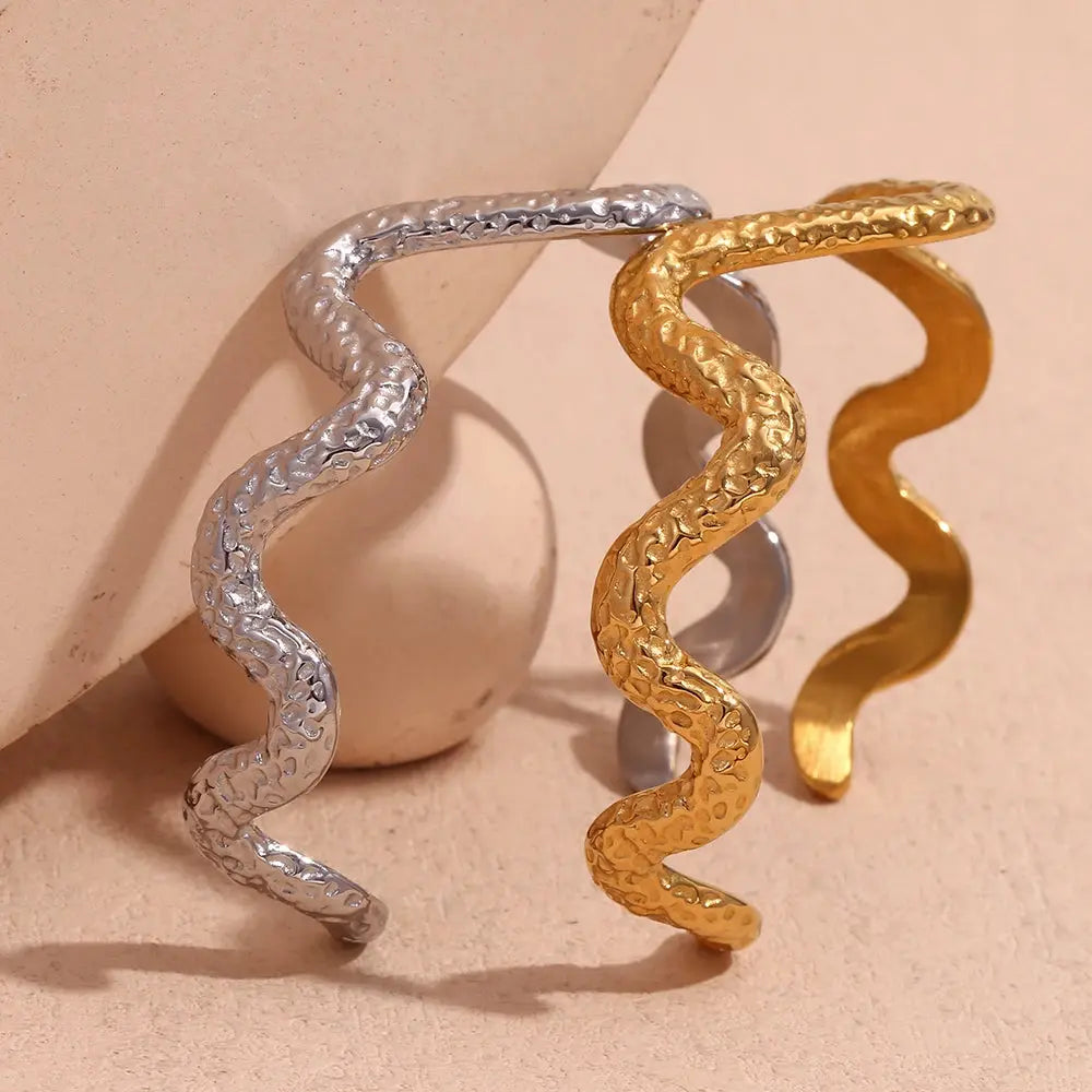 E.B.belle Beat Pattern Snake Shaped Open Bangle Waterproof 18K Gold Plated Jewelry 316L Stainless Steel Bracelet Olyssia