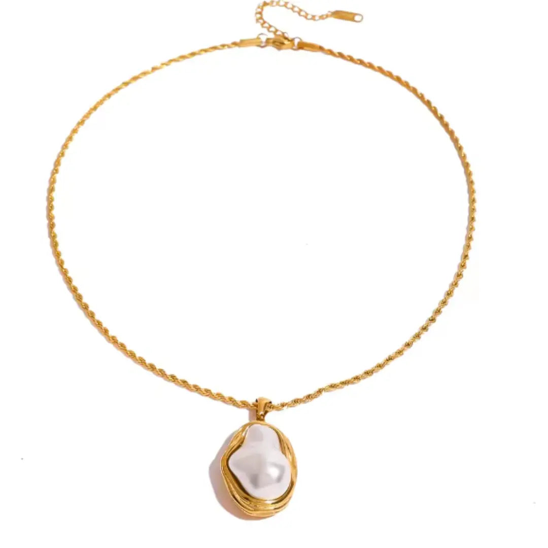 Octavia Freshwater Pearl Gold Necklace Olyssia