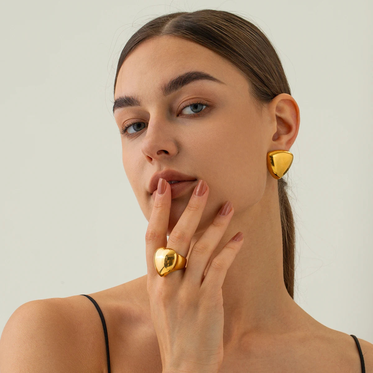 NERINA GOLD EARRINGS