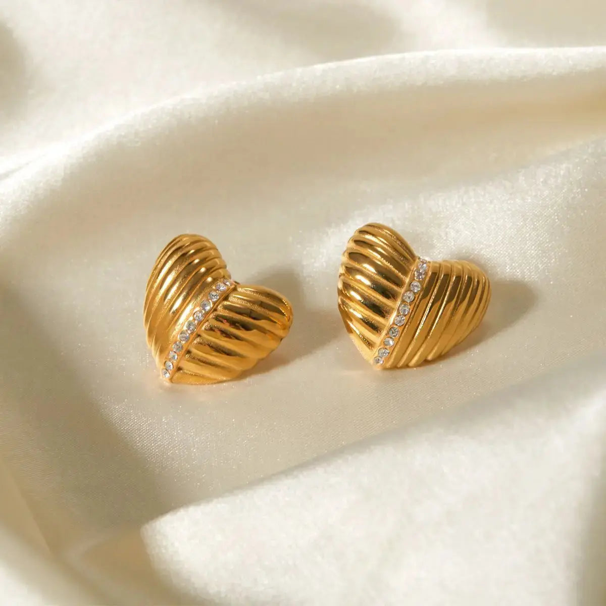 Stainless Steel PVD 18K Gold Plated Tarnish Rhinestoned Heart Stud Earrings For Woman Jewelry Wholesale Trendy Olyssia