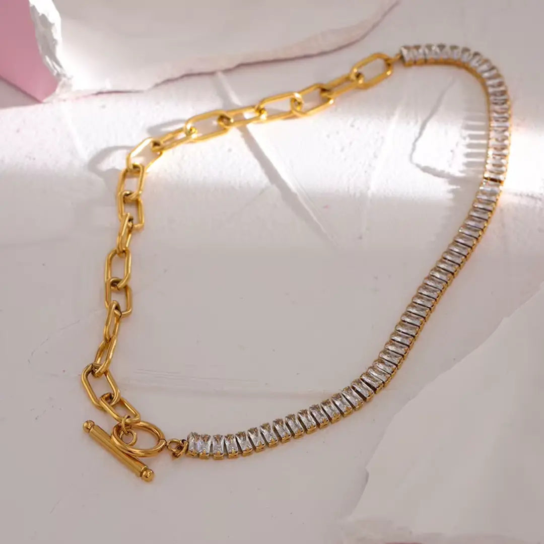 XELINA GOLD NECKLACE Olyssia